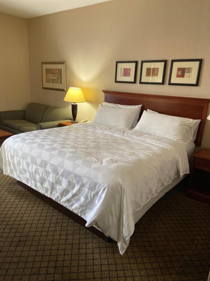 Holiday Inn Dayton/Fairborn I-675 By Ihg Dış mekan fotoğraf