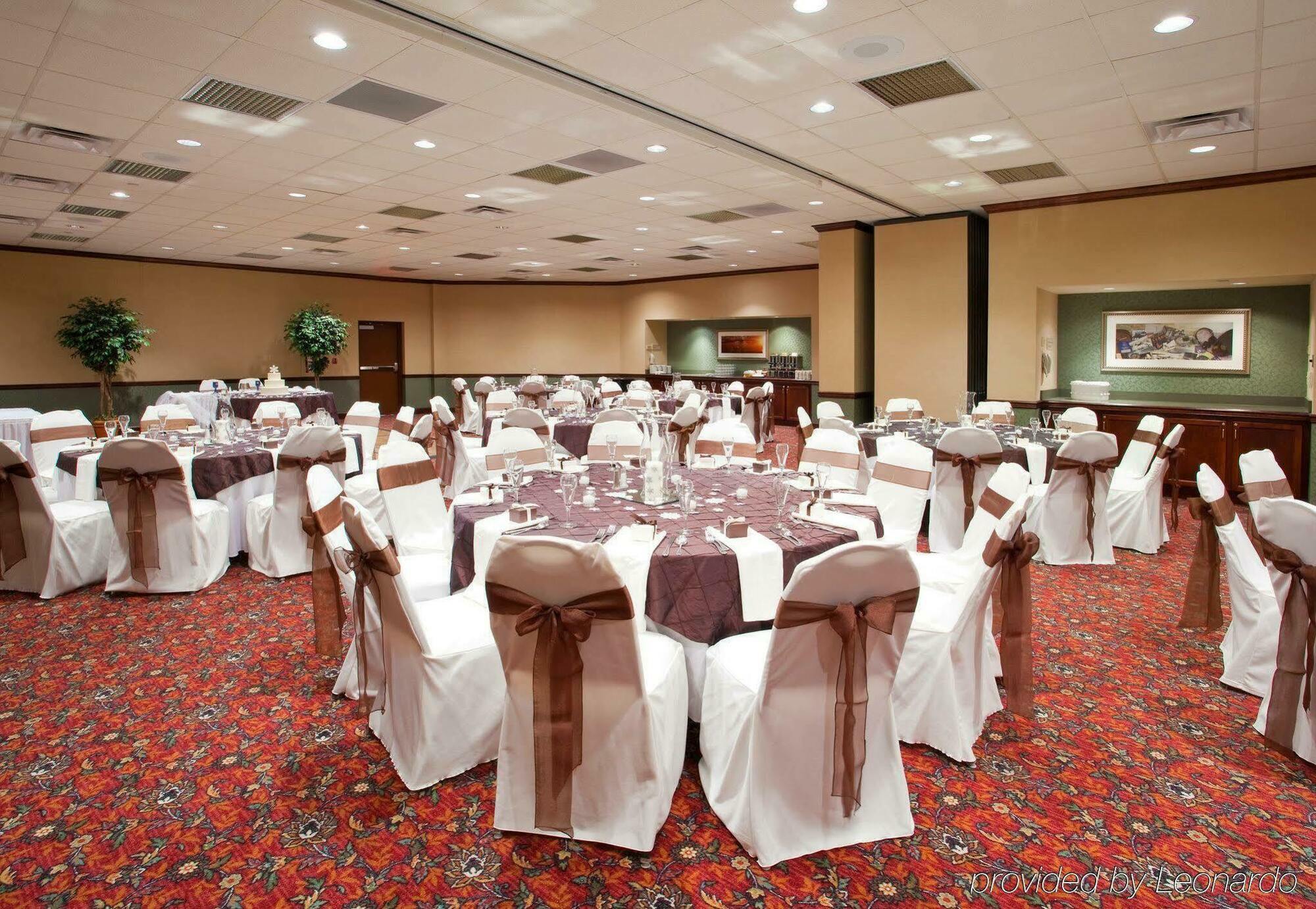 Holiday Inn Dayton/Fairborn I-675 By Ihg Dış mekan fotoğraf