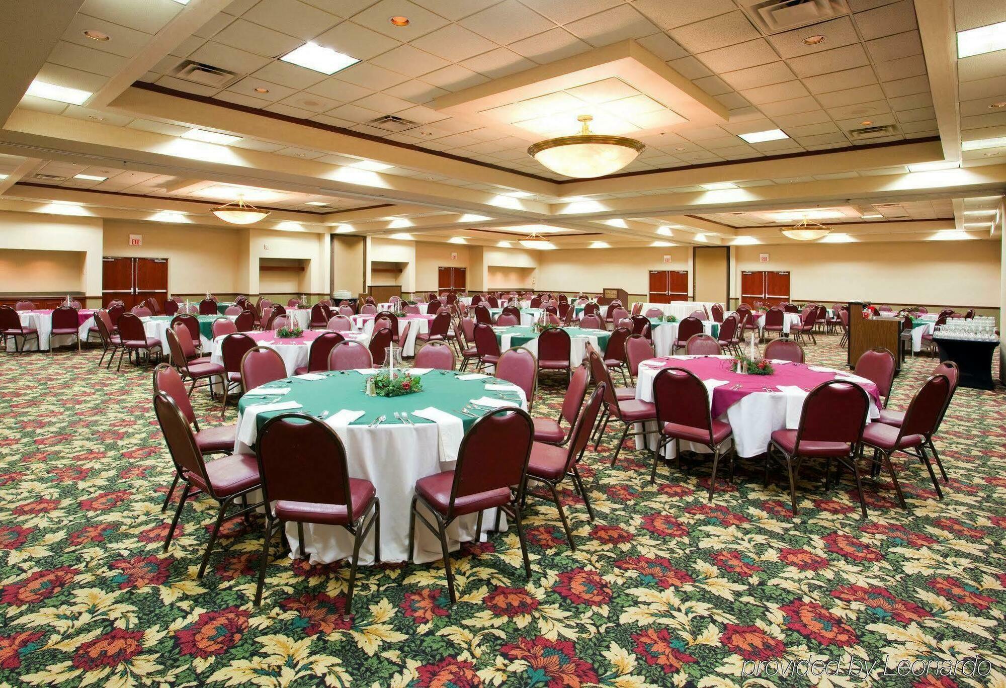 Holiday Inn Dayton/Fairborn I-675 By Ihg Dış mekan fotoğraf